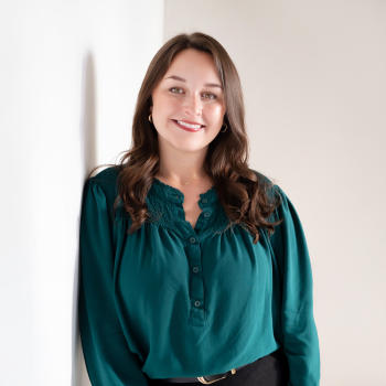 Deanna Mylant Headshot