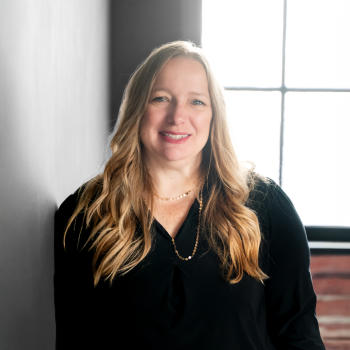 Jennifer Benford Headshot