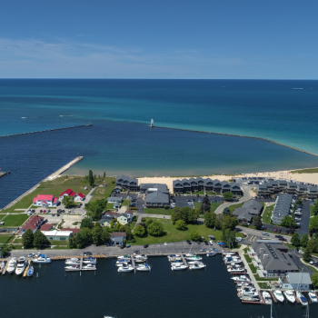 Harbor Lights Resort