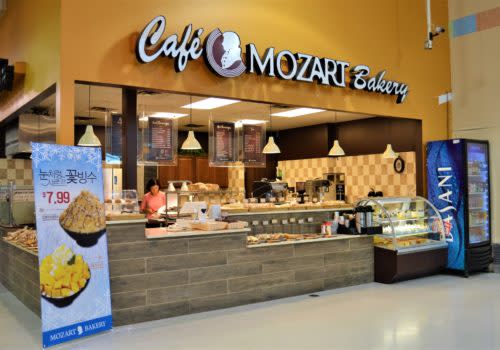 Cafe Mozart Bakery