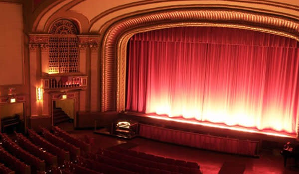 Hoosier Theatre in Whiting