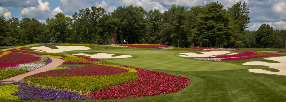 Flower hole at SentryWorld