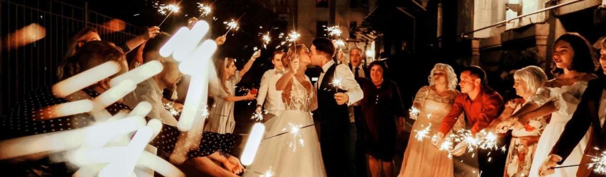 7 Ways to Surprise and Delight Your Wedding Clients