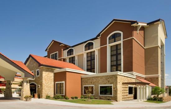 Drury Plaza Hotel San Antonio Airport Front Facade