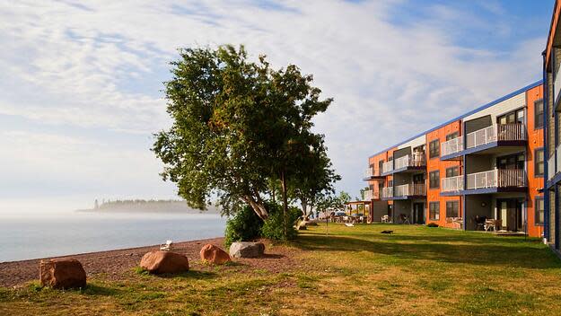 East Bay Grand Marais, MN Cook County lodging on Lake Superior