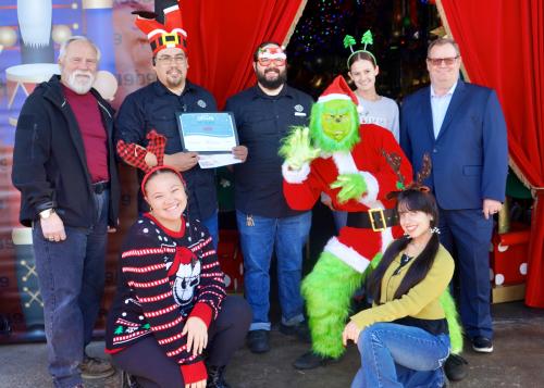 1909 Temecula Wins Holiday Decorating Contest
