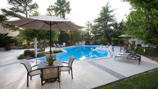Sheraton Chapel Hill Pool