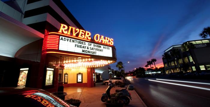 River Oaks Theater, Houston