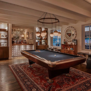 Bungalow Pool Table