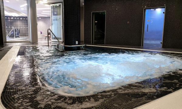 Mana Spa Jacuzzi Mothers Day