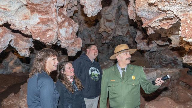 Wnindcave-National-Park