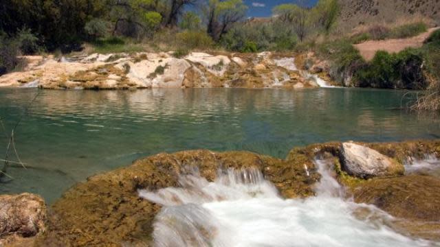 Hot-Springs-Falls