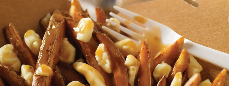 poutine in container