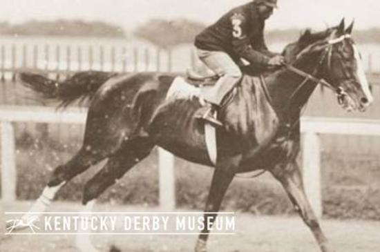 A historic photo in black and white of a Kentucky Derby racer.