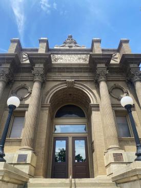 Photo of Carnegie Building at 200 W 9th Street, Lawrence, KS