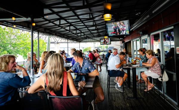 Harrys Taphouse Sports Bar