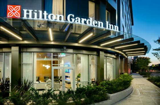 Hilton Garden Inn Exterior