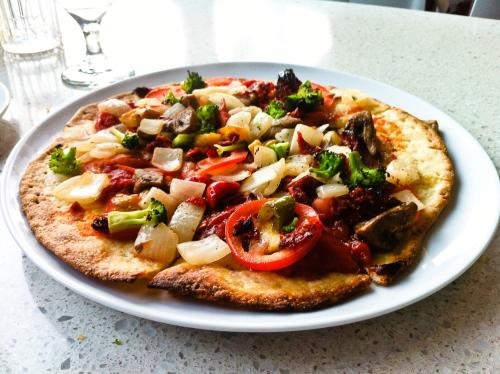 lulu vegan pizza