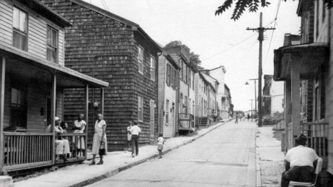 A black and white photo of a predominantly black neighborhood in Annapolis.