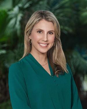 Ari Covacevich Headshot