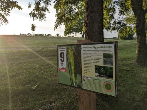 Pine 9 golf course - hole 9 tee pad
