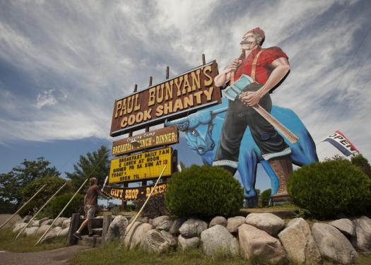 Attractions in Minocqua WI | Tours, Museums, Golf & The Zoo