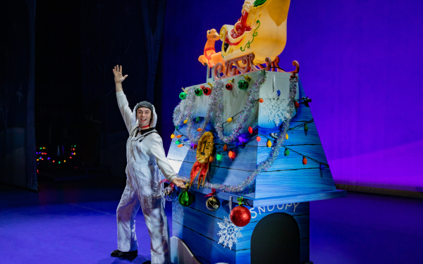 charlie brown christmas live on stage