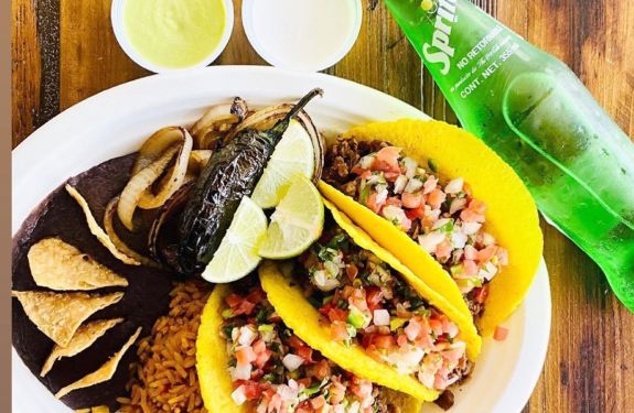 Nunos Vegan Mexican food