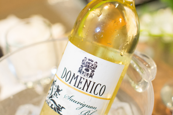 Bottle-of-white-wine-at-osteria-at-domenico-winery