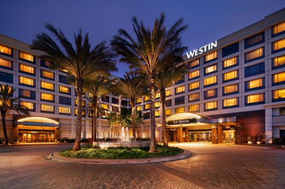 Exterior Nighttime of The Westin SFO 2024