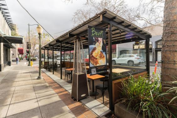 Bevri Palo Alto Patio