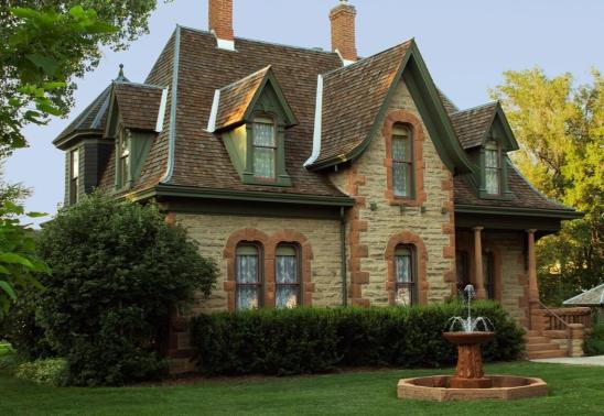 Guided Tours of the 1879 Avery House