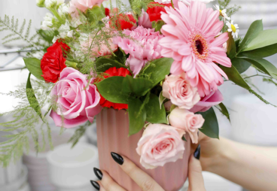 Galentines Floral Class at Breckenridge Brewery