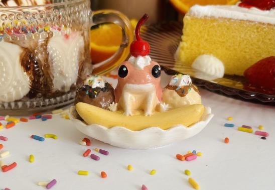 Paint Your Own Dessert Frog