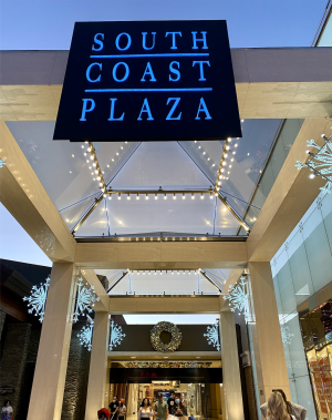 Image of a sign reading "South Coast Plaza."