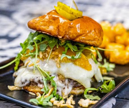Death by Peaches Burger (Stage 2023)