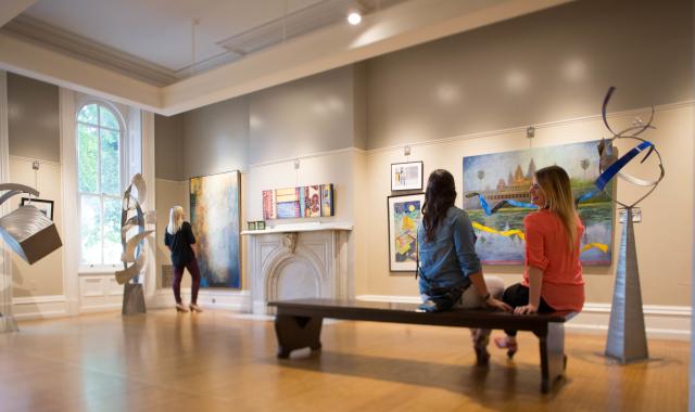 Women in Art Museum
