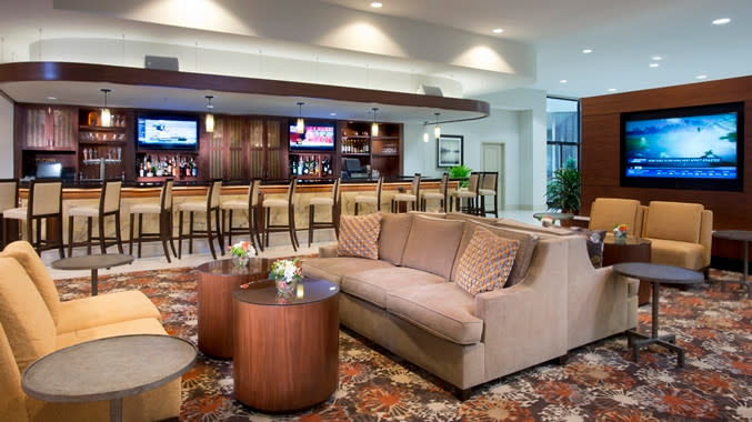 DoubleTree by Hilton Lounge