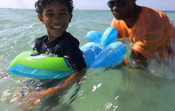 Video Thumbnail - vimeo - Beach_2_WavesFloat