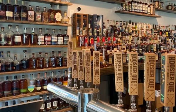 Located at Foxcliff Golf Club, Hoosier Que boasts a large selection of craft beers on tap and an amazing array of bourbon options.