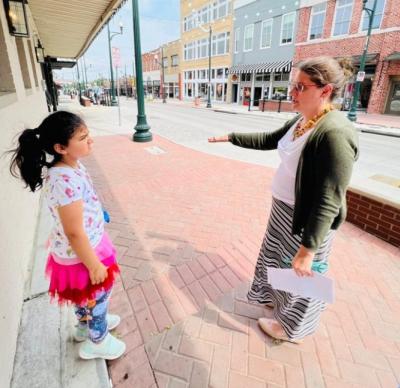 Rashida's daughter with Paula Nasta, tour guide