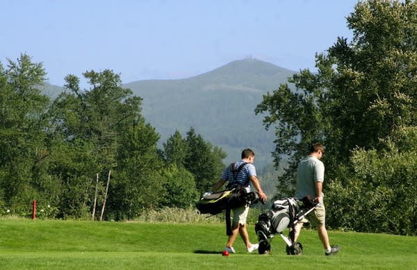 Emerald Valley Golf Club by Julia Carr