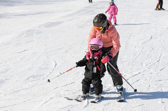 9 Ski Resorts in New York State to Plan a Vacation Around