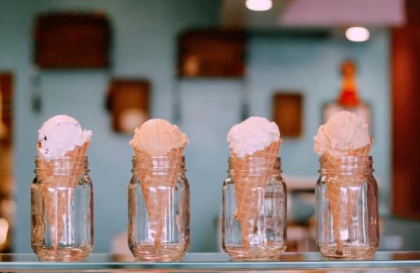 Yeni's Ice Cream