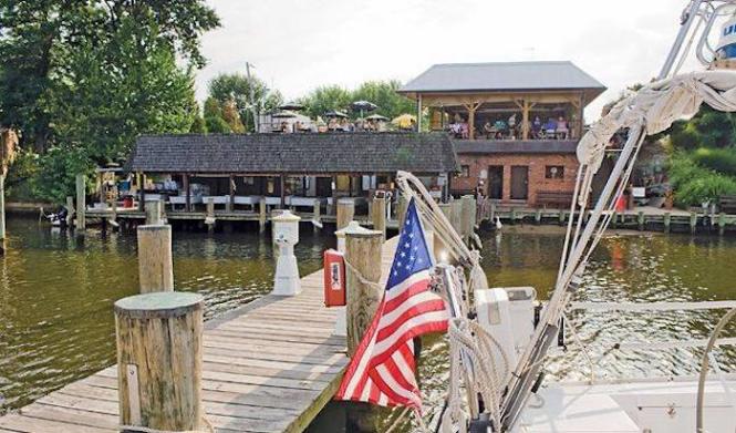 Local-Crabhouses-1