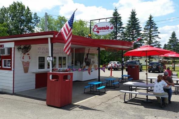Emmie's Ice Cream & Grill