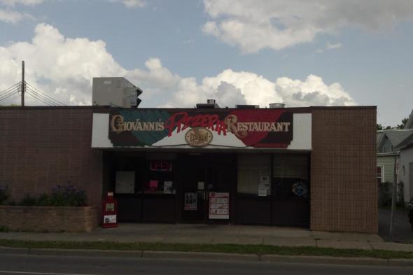 Giovanni's Pizzeria