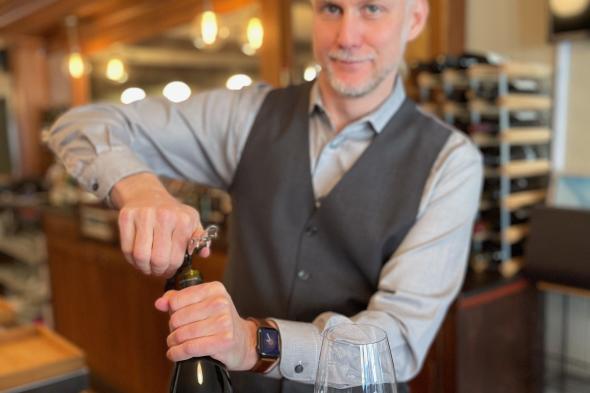 Sommelier, Jason Ferris