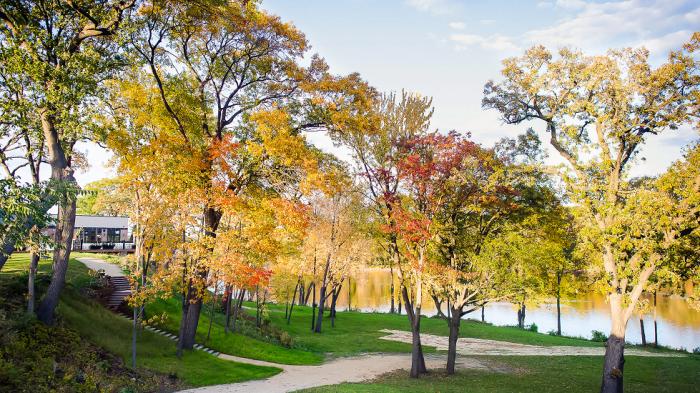 Leopold's Mississippi Gardens fall colors