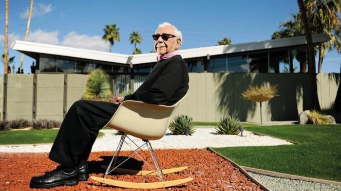 Architect William Krisel at one of his Twin Palm homes.